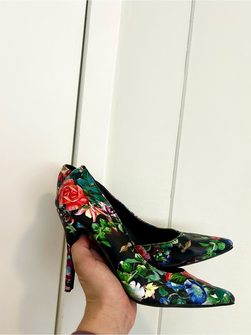 Floral Pattern Pointed Toe Stiletto Pumps - Black Multi